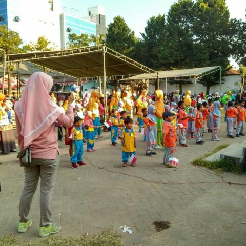 Lomba Keluarga dalam Memeriahkan Kemerdekaan RI ke-73